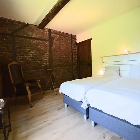 Charming Near Circuit *