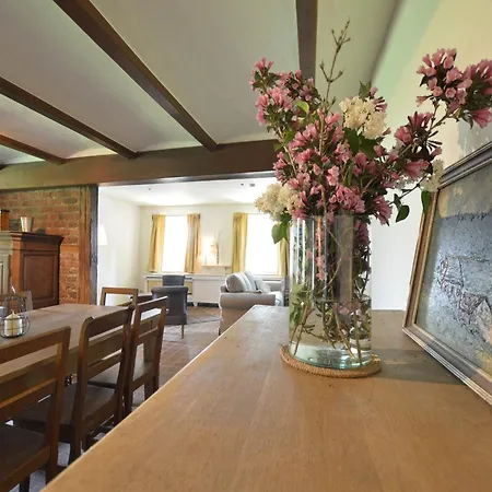 Charming Near Circuit Nyaraló Baronheld