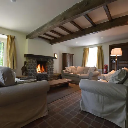 Charming Near Circuit Σπίτι διακοπών